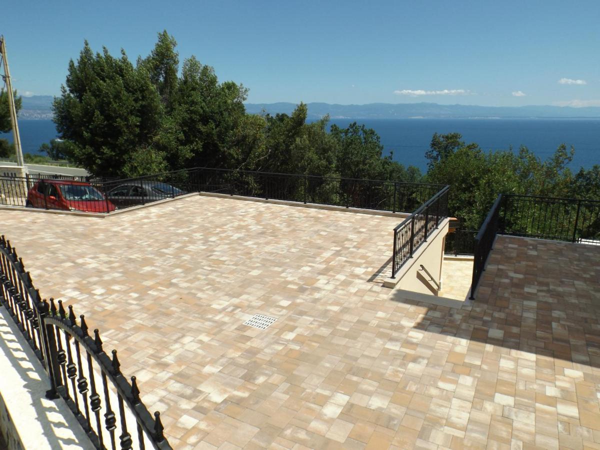Apartments Villa Elma Mošćenička Draga Exterior foto